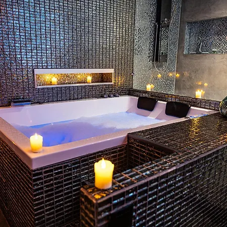 Romantique Bed & Breakfast