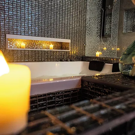 Romantique Bed & Breakfast 3*